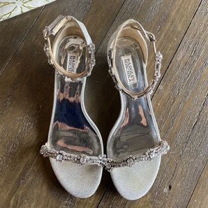 Badgley Mischka Silver & Rhinestone Sandals Size 11